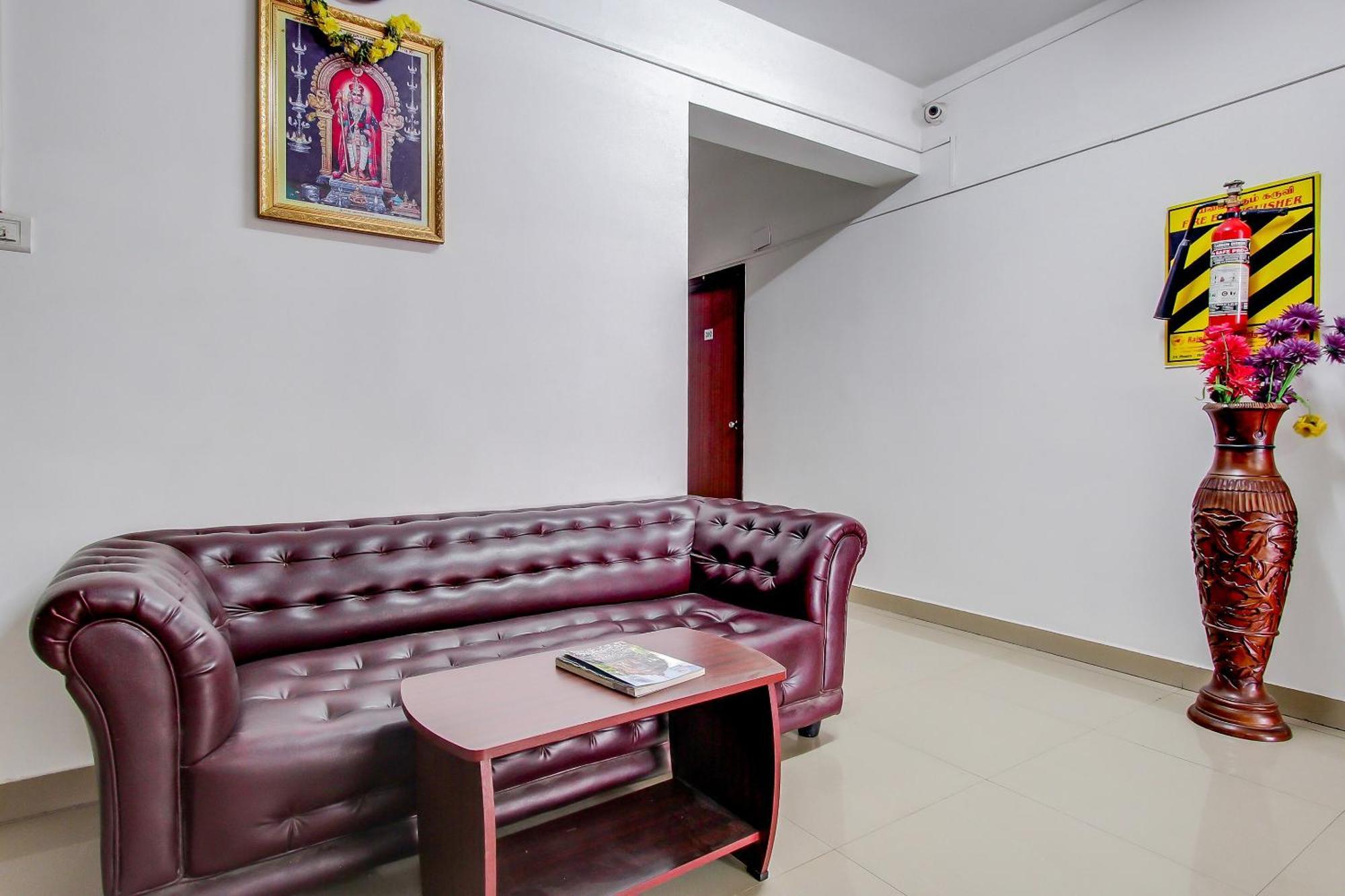 Capital O New Paradise Inn Irugur المظهر الخارجي الصورة